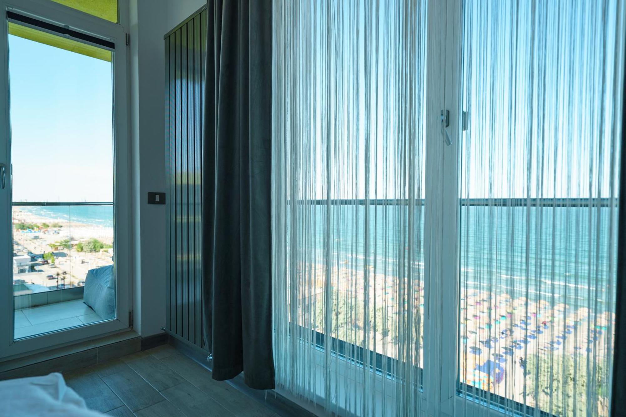 Promenada Apartments Beach Resort Mamaia Nord Năvodari الغرفة الصورة